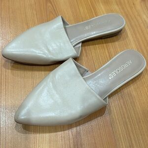 Flat shoe for women